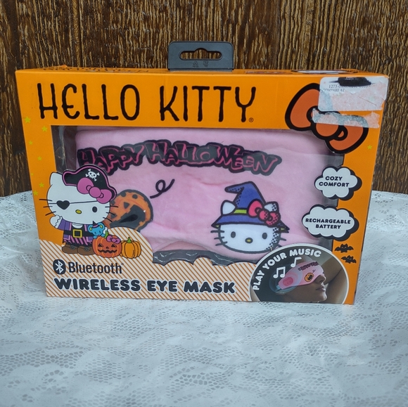 Hello Kitty Halloween Bluetooth Wireless Eye Mask.  - Picture 1 of 2